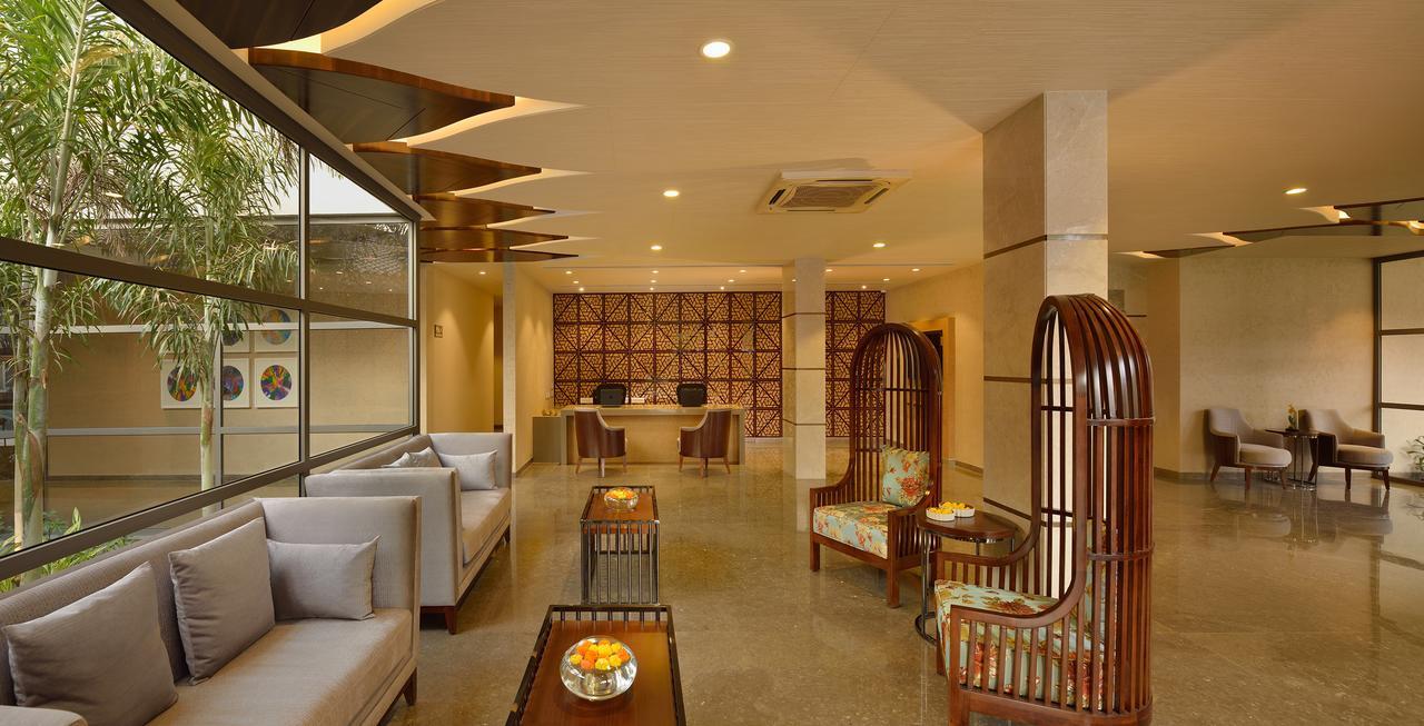 Kabir Hotel&Spa Vadodara Bagian luar foto