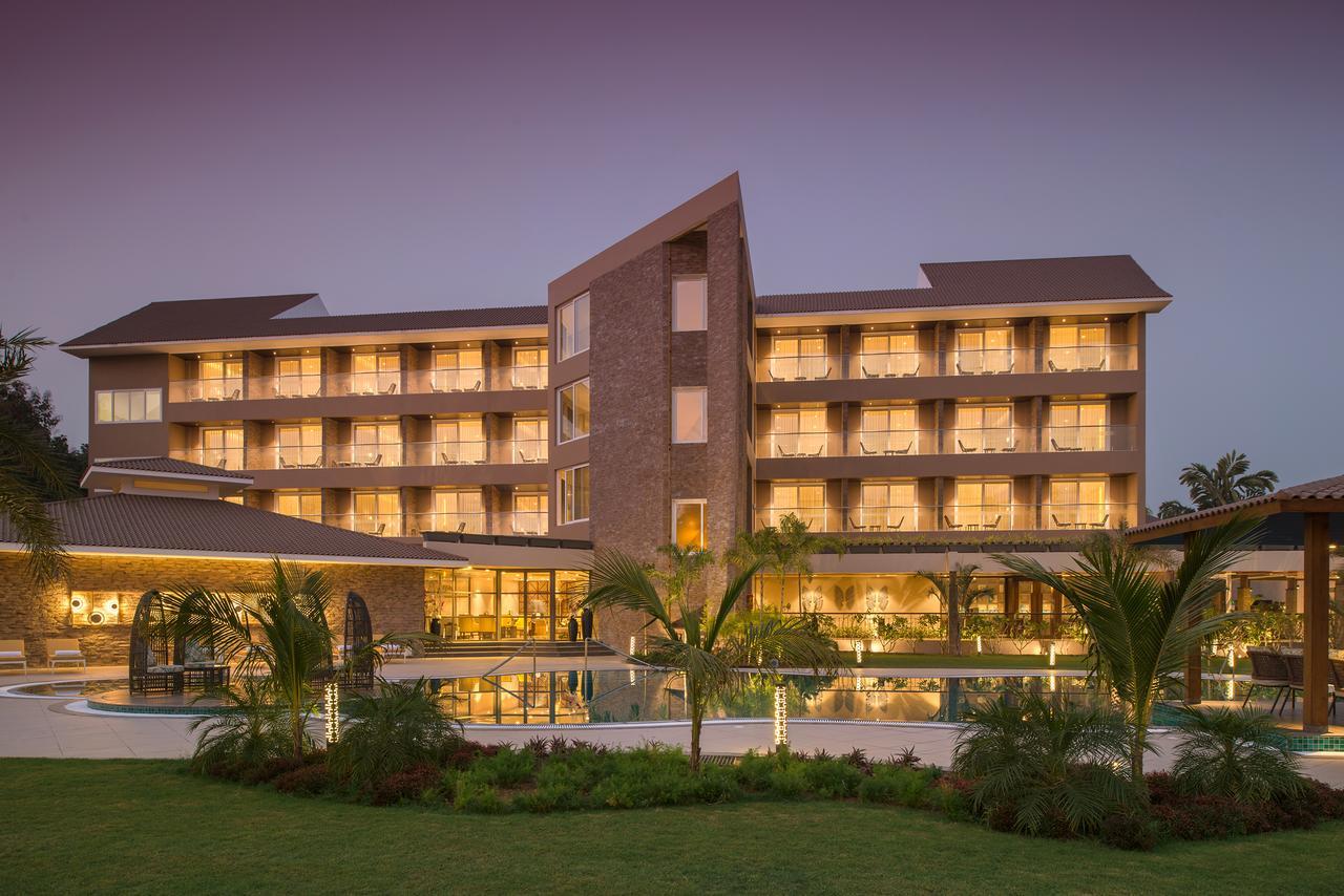 Kabir Hotel&Spa Vadodara Bagian luar foto